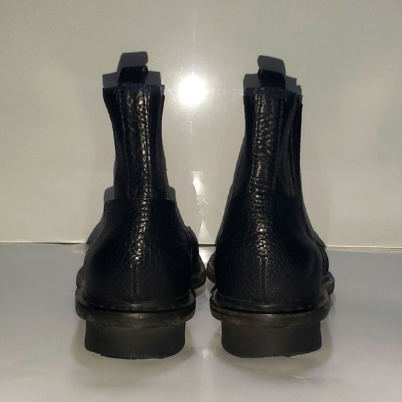 BALENCIAGA - Black Leather Chelsea Boots - Picture 5 of 11